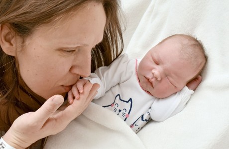 Keresztes Sára a 2022-es év első székesfehérvári kisbabája